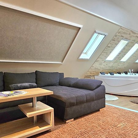 Apartman Siesta Buek - Buekfuerdo Екстер'єр фото