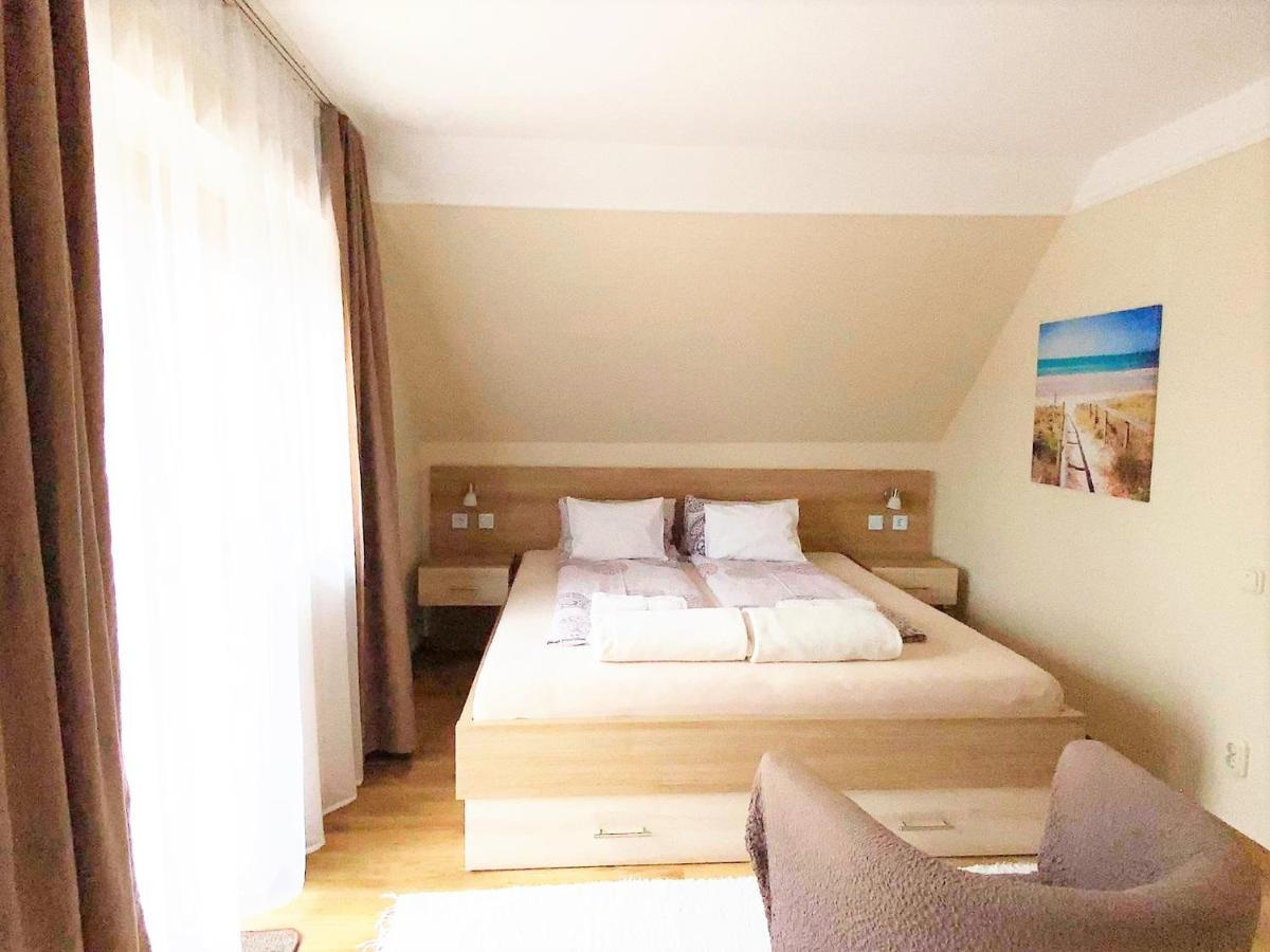 Apartman Siesta Buek - Buekfuerdo Екстер'єр фото
