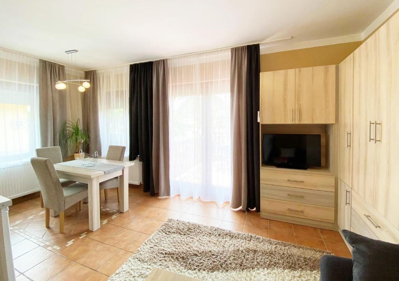 Apartman Siesta Buek - Buekfuerdo Екстер'єр фото