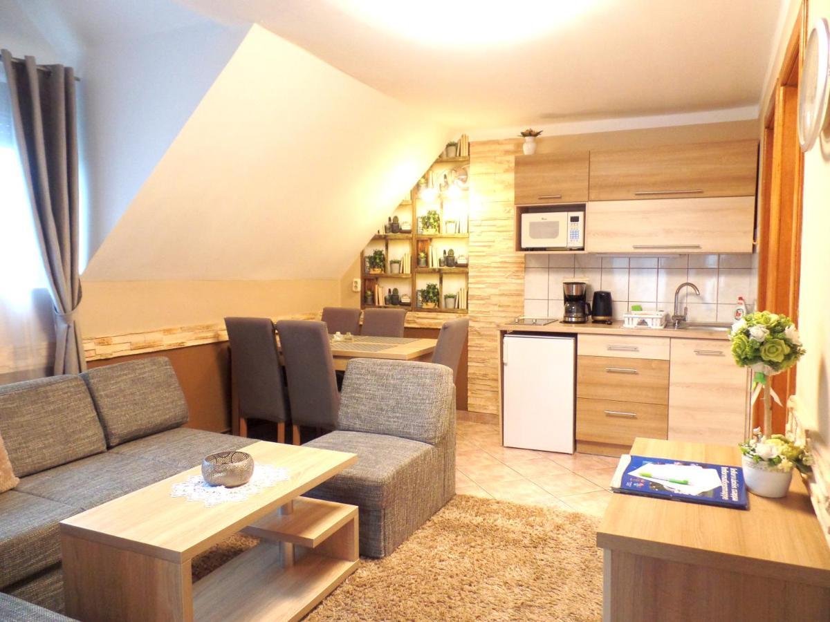 Apartman Siesta Buek - Buekfuerdo Екстер'єр фото