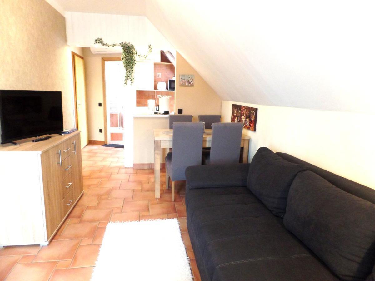 Apartman Siesta Buek - Buekfuerdo Екстер'єр фото