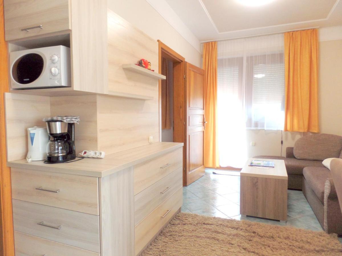 Apartman Siesta Buek - Buekfuerdo Екстер'єр фото