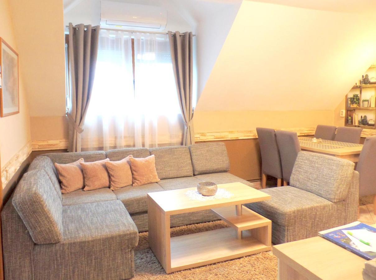 Apartman Siesta Buek - Buekfuerdo Екстер'єр фото