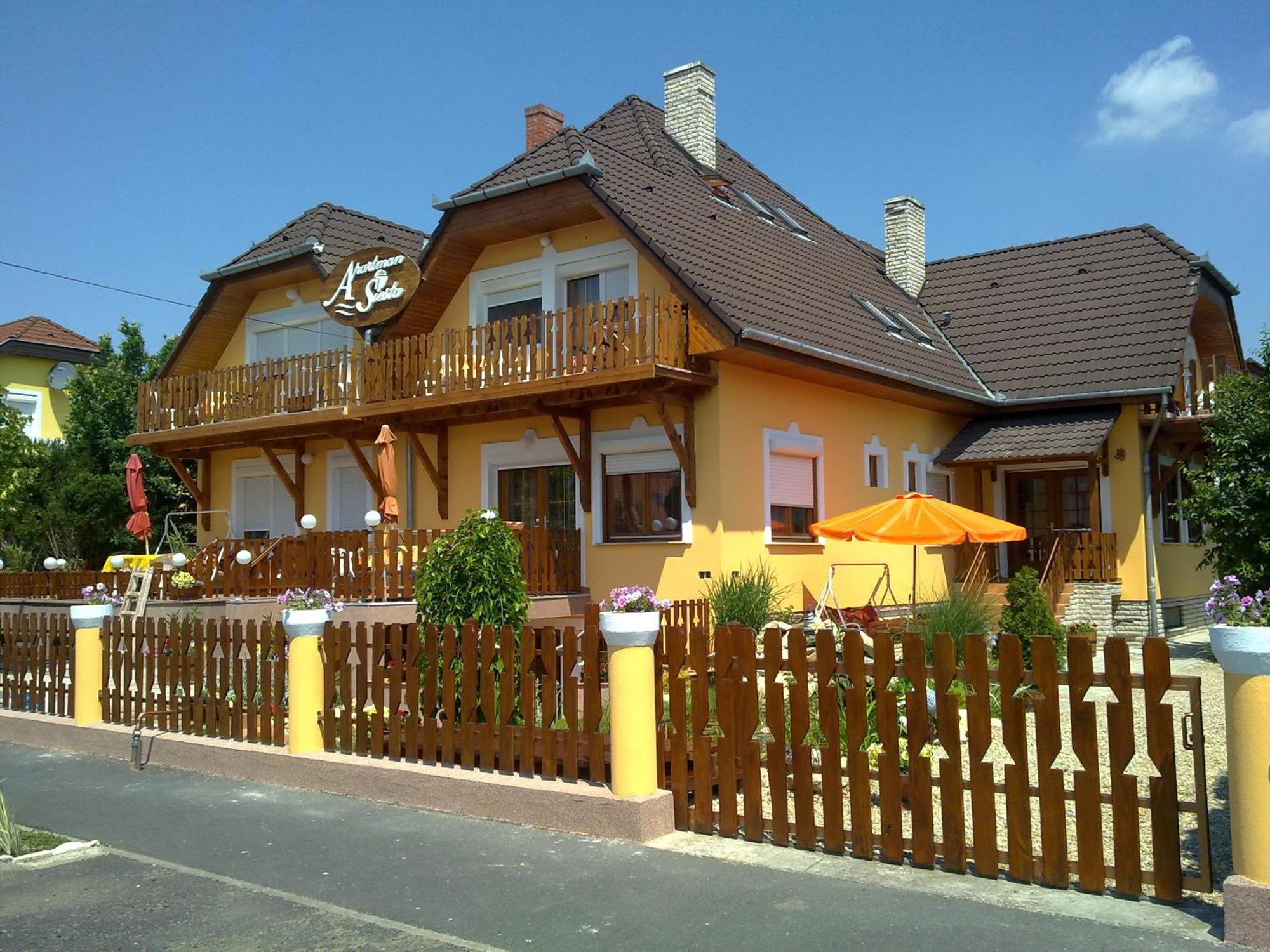 Apartman Siesta Buek - Buekfuerdo Екстер'єр фото