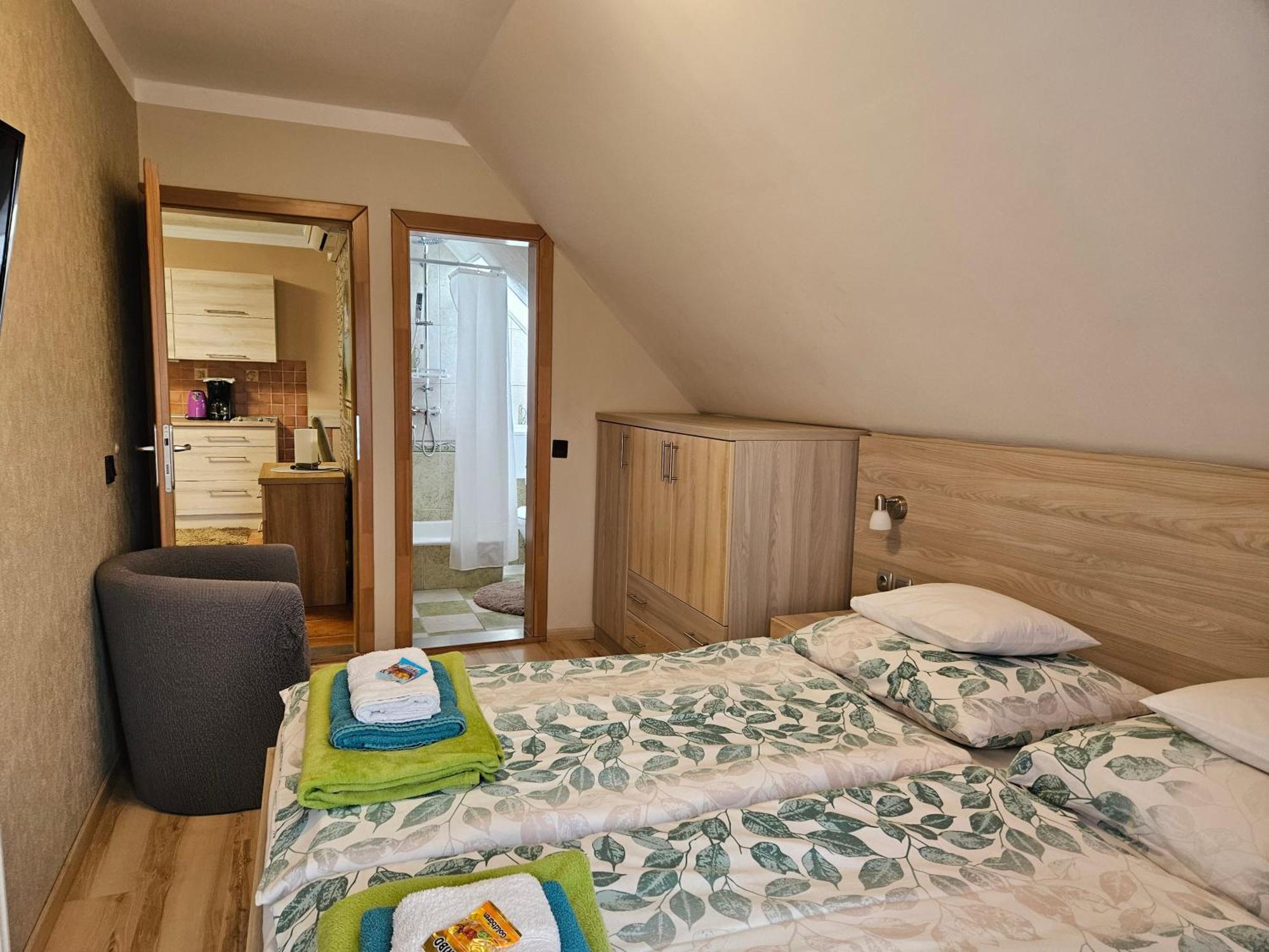 Apartman Siesta Buek - Buekfuerdo Екстер'єр фото