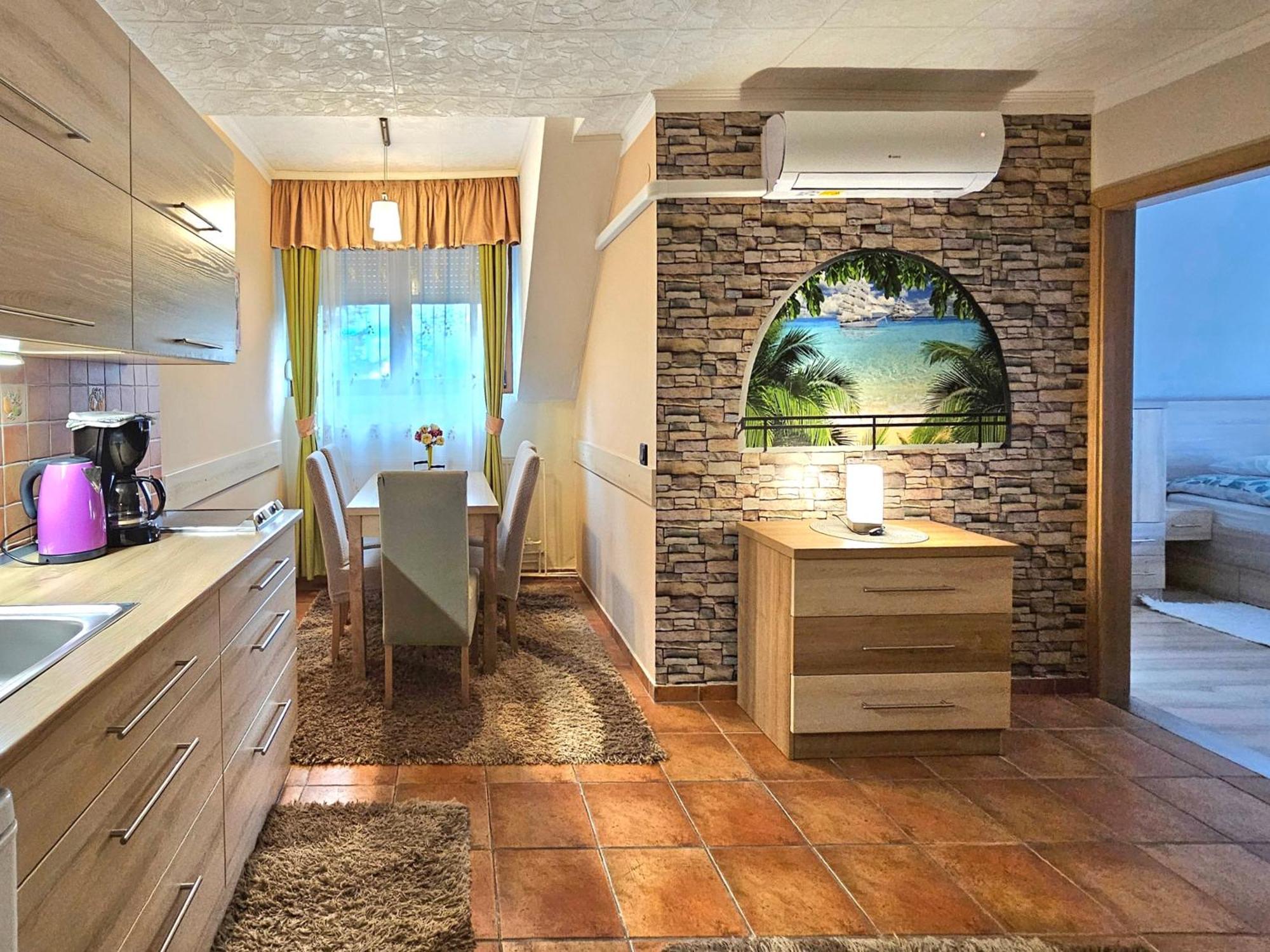 Apartman Siesta Buek - Buekfuerdo Екстер'єр фото