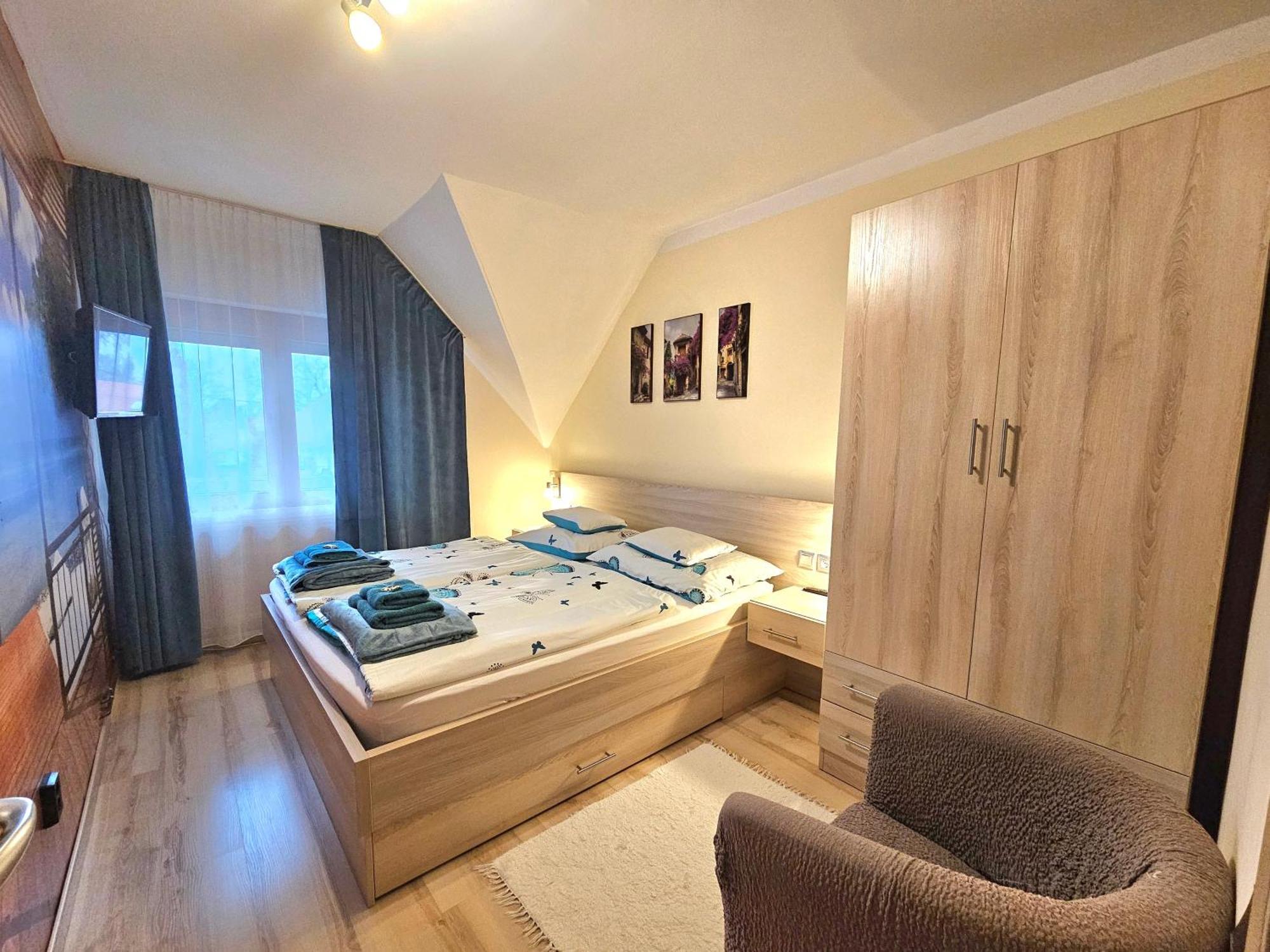 Apartman Siesta Buek - Buekfuerdo Екстер'єр фото