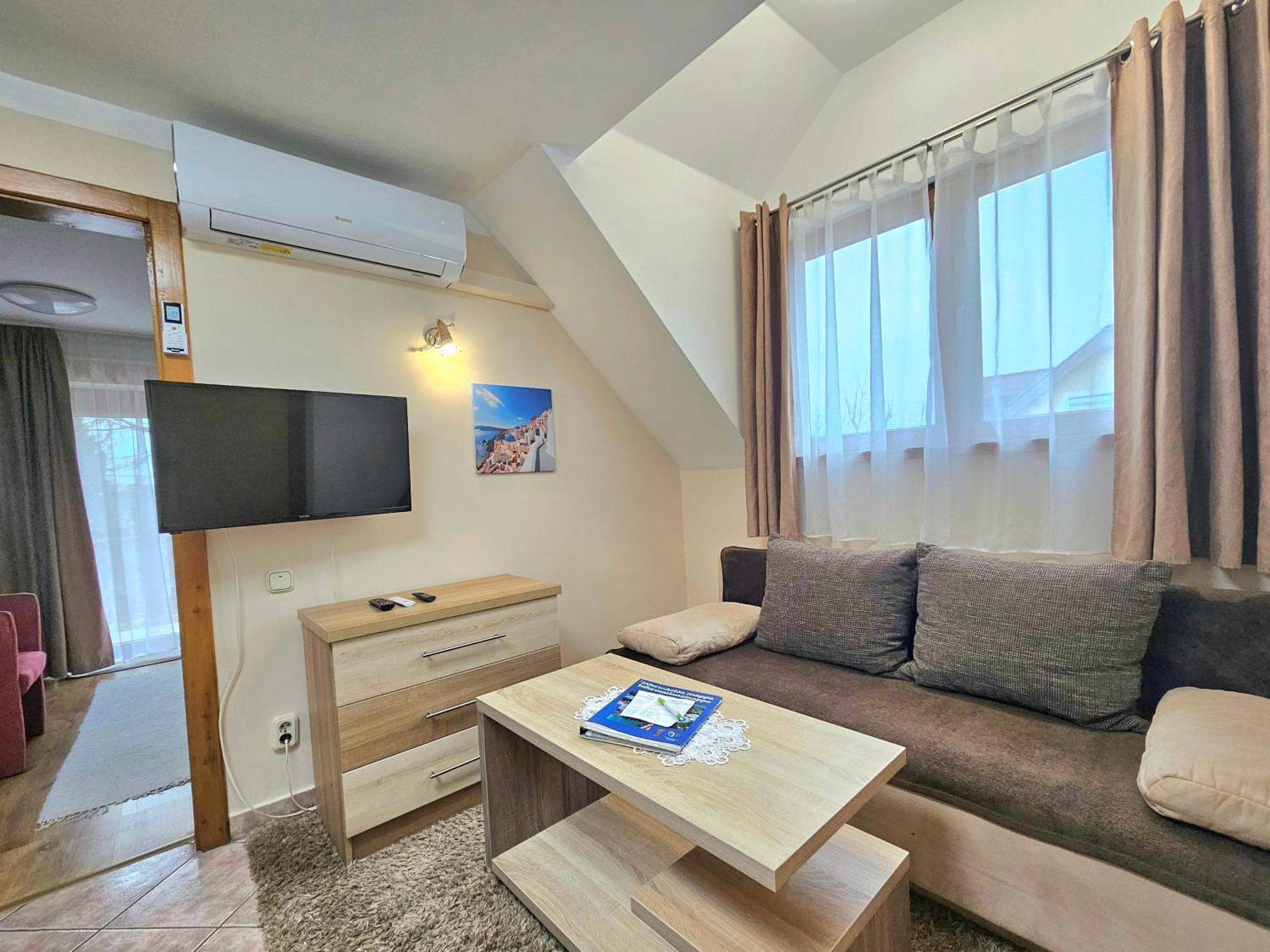 Apartman Siesta Buek - Buekfuerdo Екстер'єр фото
