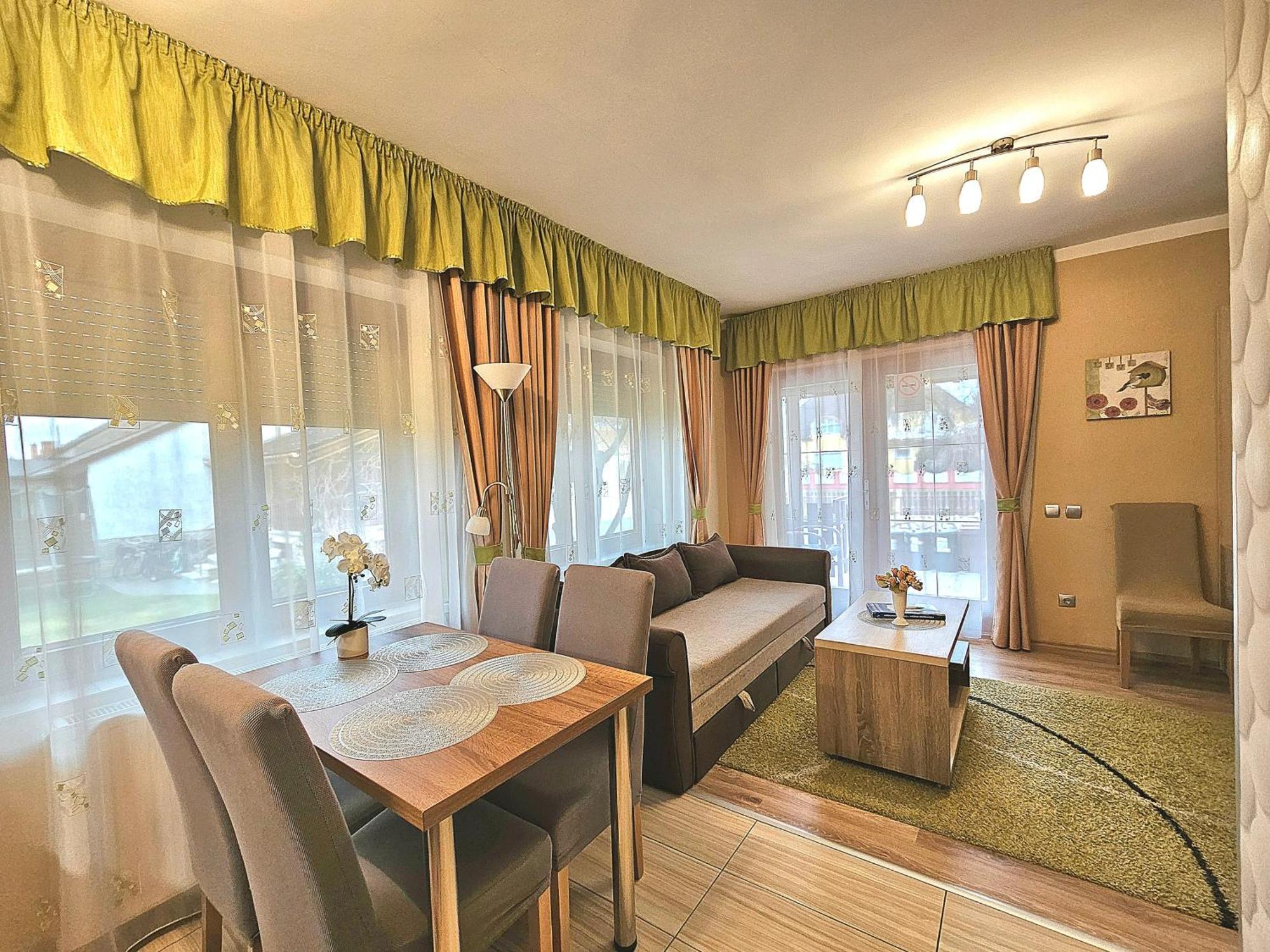 Apartman Siesta Buek - Buekfuerdo Екстер'єр фото