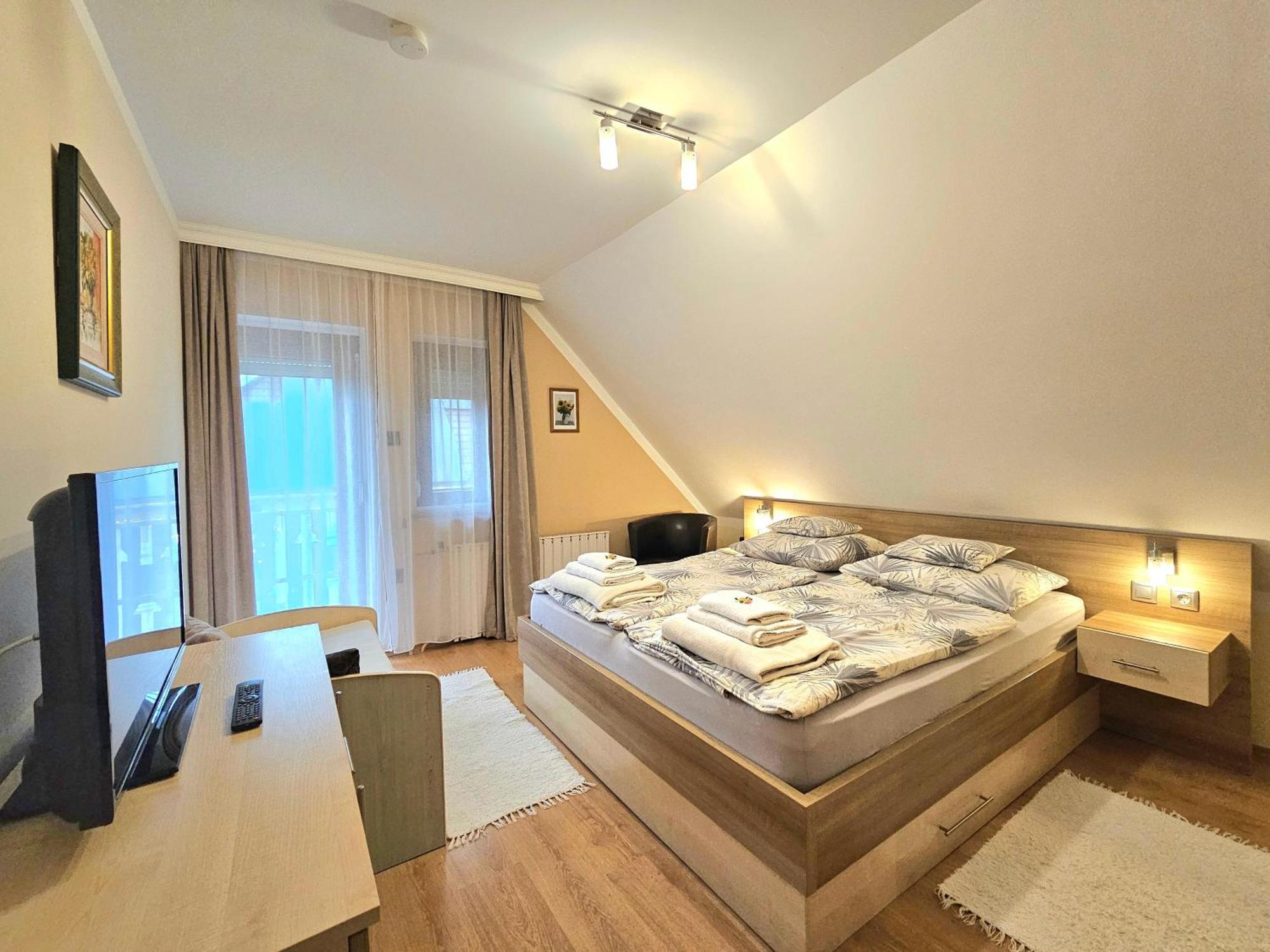 Apartman Siesta Buek - Buekfuerdo Екстер'єр фото