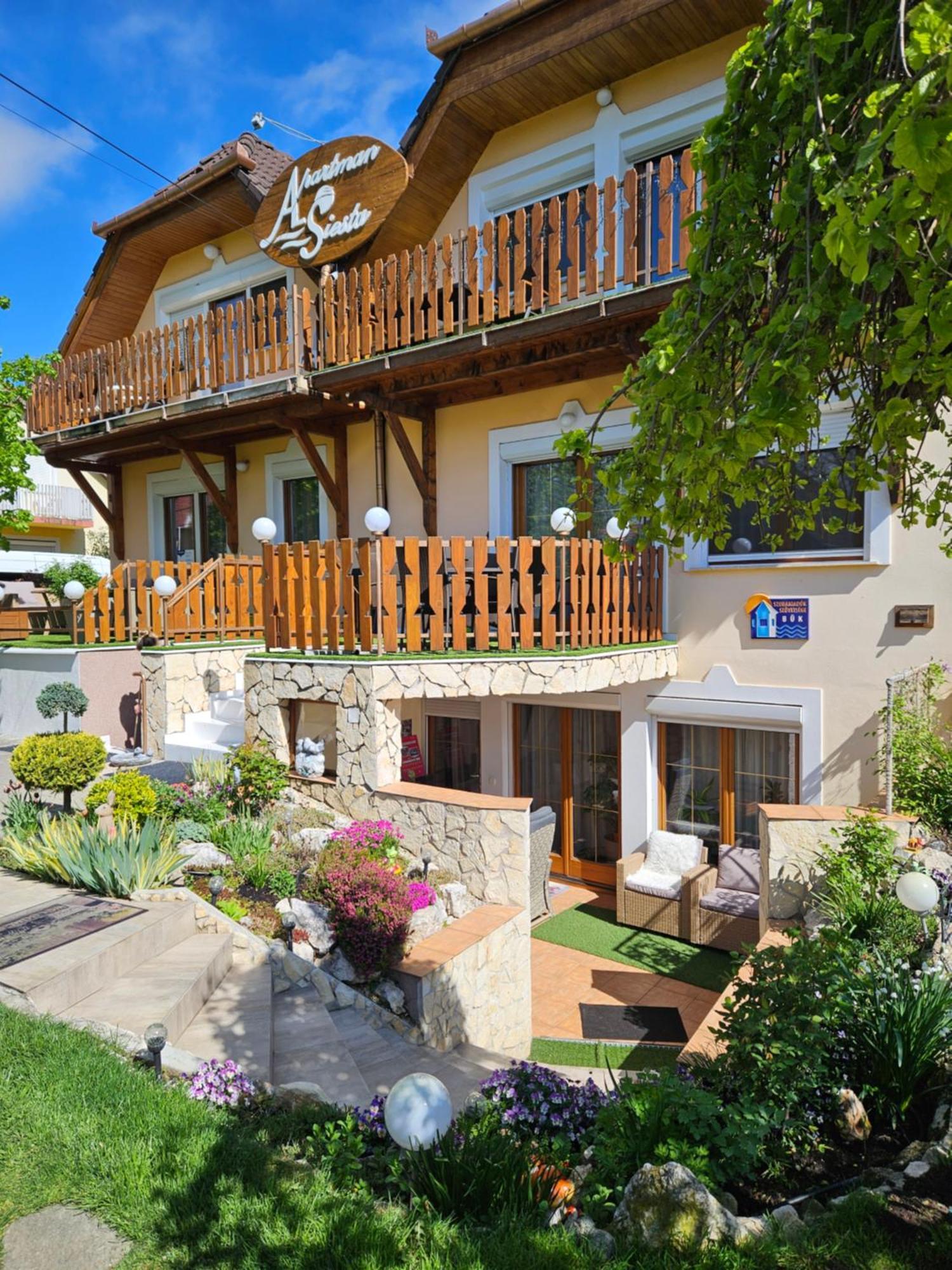 Apartman Siesta Buek - Buekfuerdo Екстер'єр фото